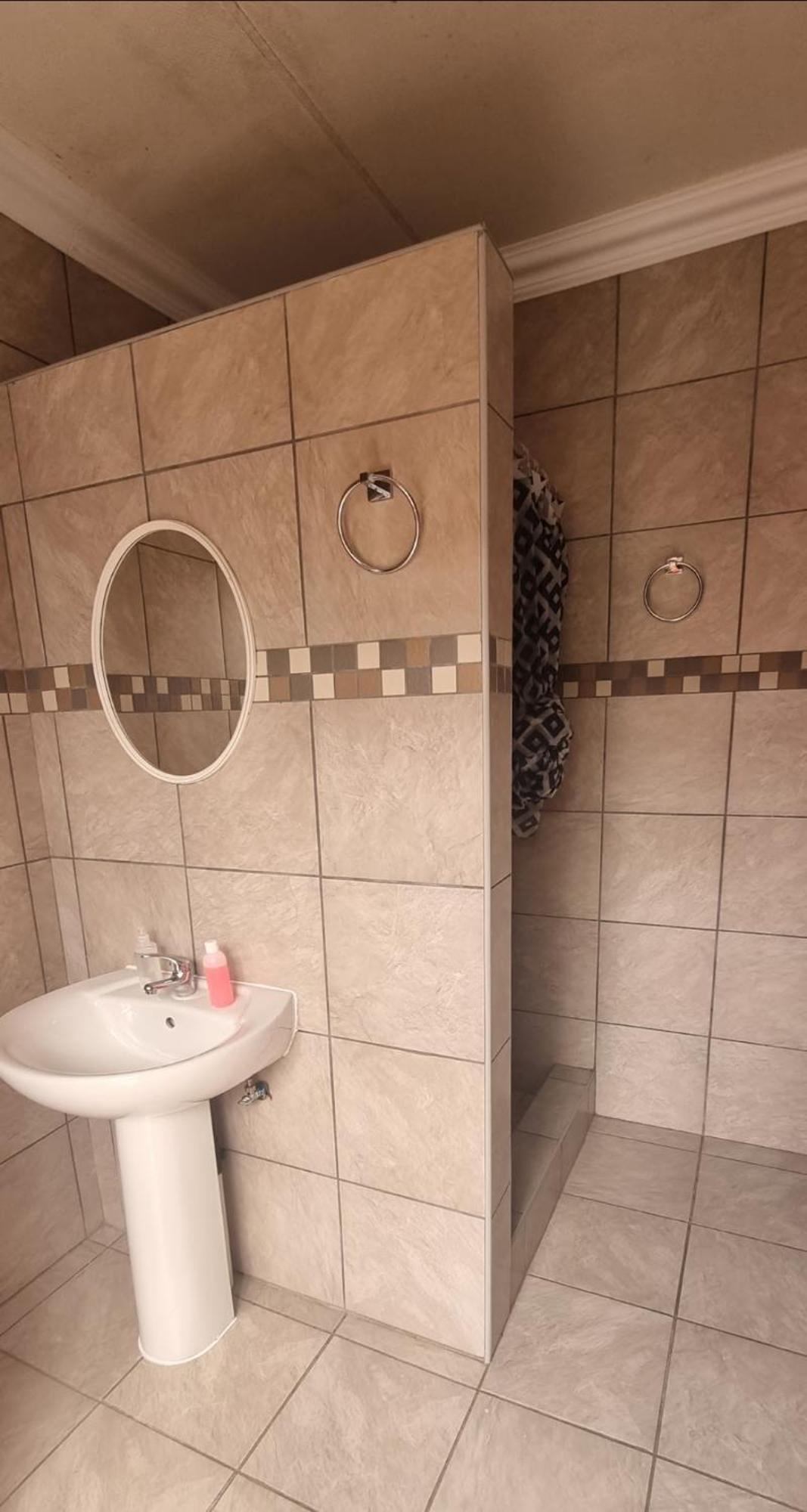 Stay At Home Airport Lodge Kempton Park Dış mekan fotoğraf