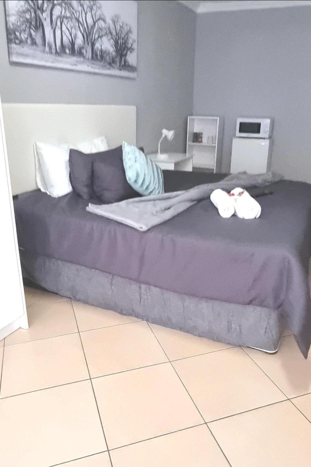 Stay At Home Airport Lodge Kempton Park Oda fotoğraf
